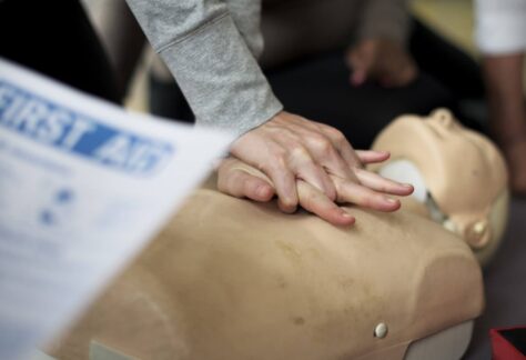 Corso Primo Soccorso e aggiornamento Bologna, Modena, Ferrara, Cento, Emilia-Romagna, Milano, Lombardia, Formazione obbligatoria sicurezza