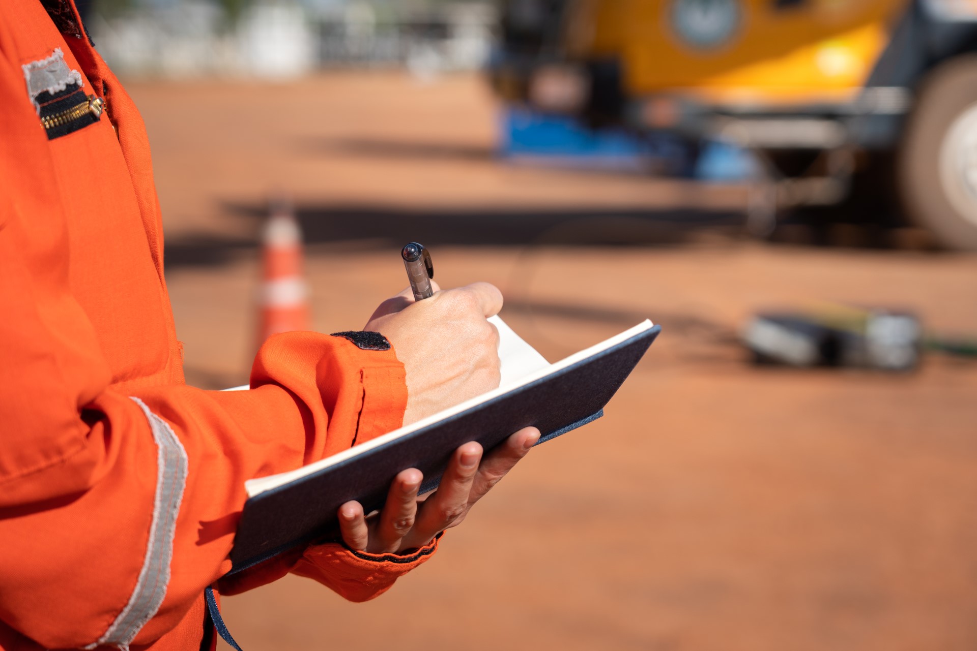 decreto sicurezza, decreto lavoro, sicurezza sul lavoro a Bologna, Modena, Ferrara, Emilia-Romagna, Lombardia, Milano, Bergamo, Formazione lavoratori, documenti sicurezza aziendale